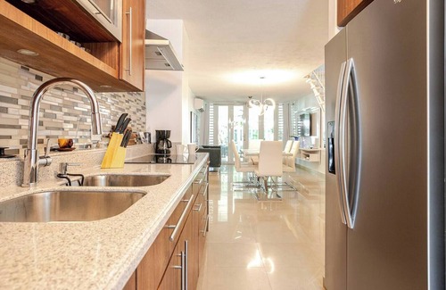 Dorado del Mar Villa | Casa Oasis - Walk to the Beach, Relax in Paradise!, Villa by the Beach – 3 Bedroom, 2.5 bath