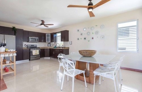 Hato Abajo House | Casa Ocean Breeze PR
