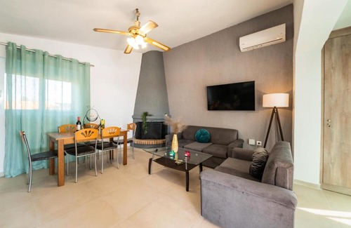 Gennadi Villa | CASA OLIVE GENNADI