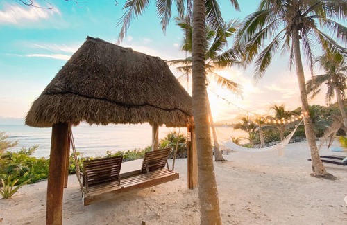 Paamul House | Casa Paamul is an amazing home located on one of the most beautiful private bays