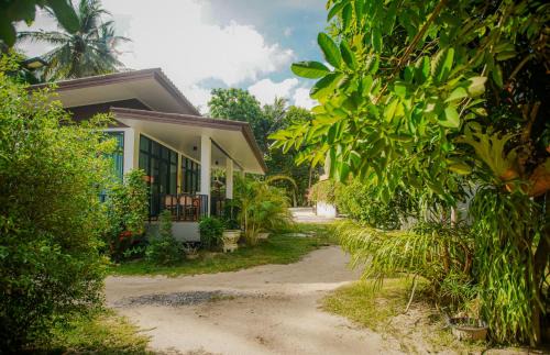 Srithanu House | Casa Palma - 2BR - 2mn ZenBeach - Garden View