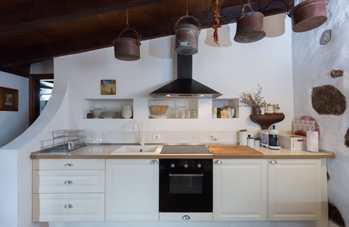Tacoronte House | Casa Palmera Ancient Canarian house overlooking the volcano and the ocean