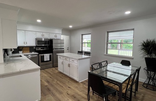 Lewisville House | Casa Pebblebrook 3 BR 1.5 Bath Near Airport