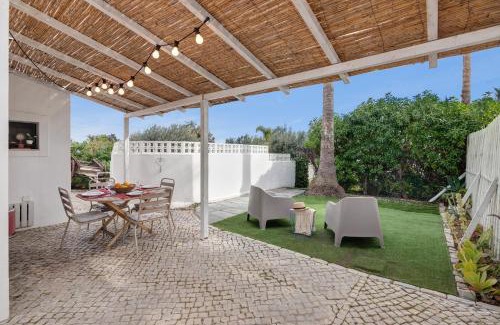 Medronhal House | Casa Pedra Rosa - Vinhas De Nexe