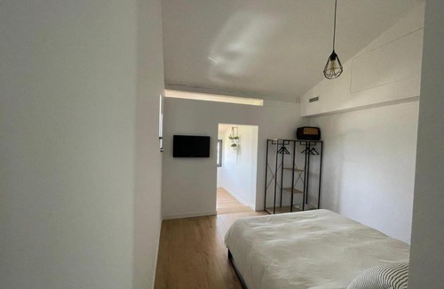 Ventimiglia Apartment | Casa Peidaigo immersa nel verde,vista mare e monti