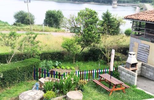 Gozon House | CASA PEPE embalse GRANDA Gozon