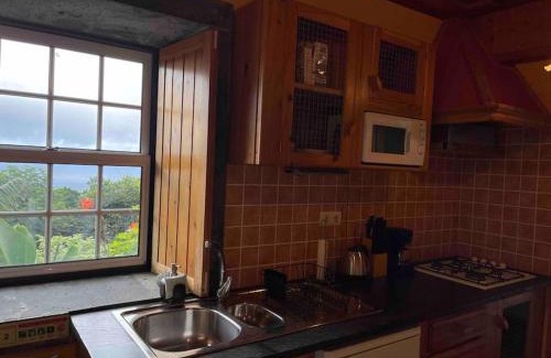 Pico House | Casa Pequena da Terra Alta