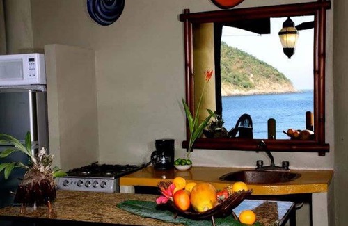 Yelapa House | Casa Pericos - The best house in Yelapa!