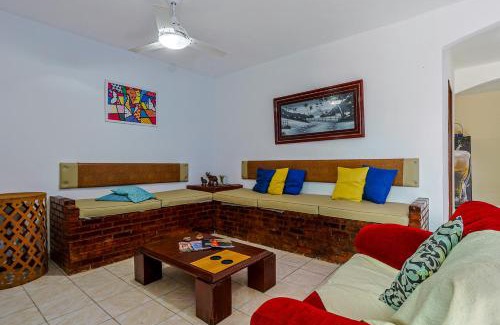 Marica House | Casa pet friendly c piscina e churrasqueira