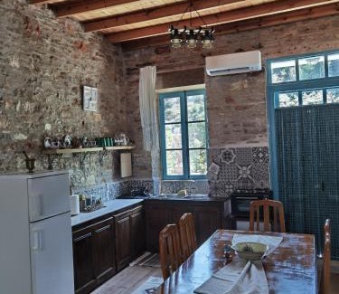 Pagondas House | Casa Petrino