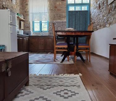 Pagondas House | Casa Petrino