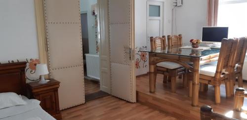 Brasov Old Town Apartment | Casa Piata Sfatului