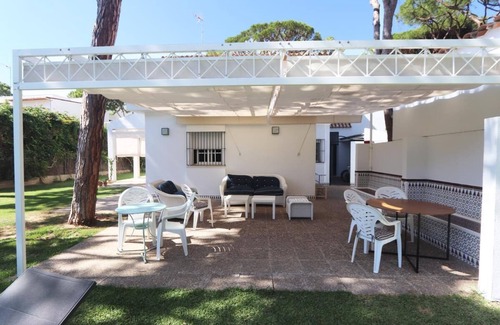 Cabo Roche House | Casa Pino Gordo - Fantastic family home for up to 8 pax with private pool and close to the beach in Conil Roche