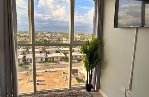 Portmore Apartment | CASA PORS Beach Front Apartment with security, pool &jacuzzi