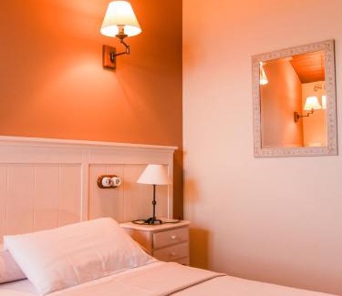 O Arrabal House | Casa Puertas