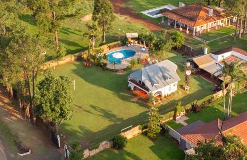 Posadas House | " Casa quinta "San Bernardo" Con Pileta y amplio jardín