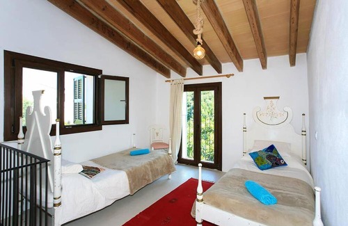 Binissalem Villa | Casa Radha