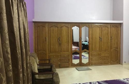 Virarajendrapet House | Casa Raihan