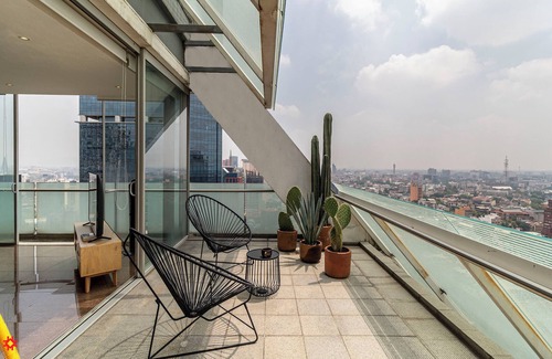 Downtown Mexico City Apartment | Casa Reforma by Kukun