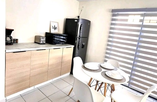 Apodaca House | Casa Residencial en Colonia Privada