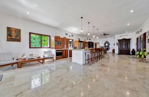 Isla Mujeres Apartment | CASA ROCA CHAAC Owner Suite/Ocean Front /Spacious/Quiet/Parking/