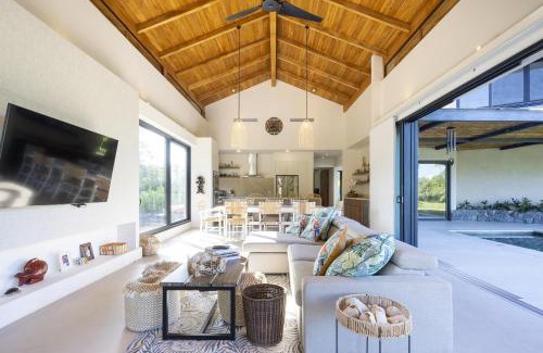 Tamarindo House | Casa Rocamar - New Home at Hacienda Pinilla