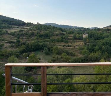 Montjaux House | Casa Rocatalhada, petit cocon surplombant la Muse