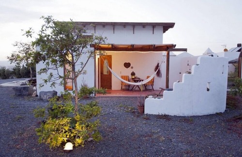 Tuineje House | CASA ROMÁNTICA FUEGO - home office in nature
