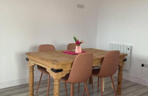 Schull House | Casa Rosa