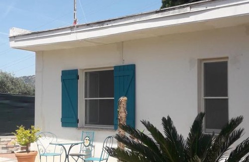 Terracina House | Casa rosa