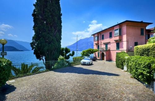 Varenna Apartment | Casa Royal beautiful Garden