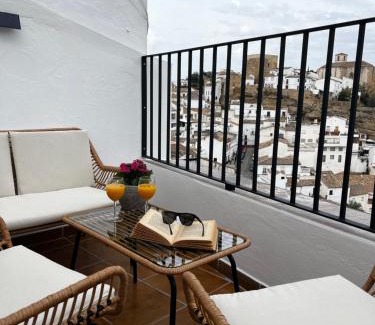 Setenil de las Bodegas House | Casa Rural Abril