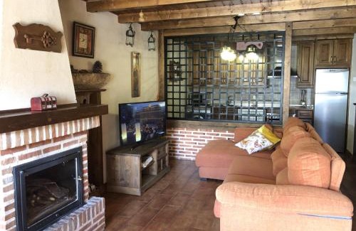 Navalguijo House | Casa Rural El Castaño