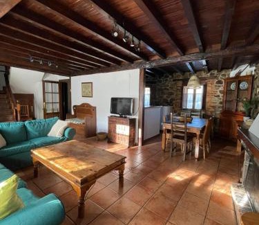 Sobrescobio House | Casa Rural El Puente de Agues