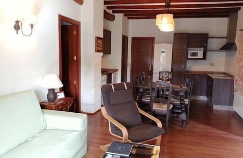 Banyeres de Mariola Cottage | Casa Rural La Alquería del Pilar for 10 people