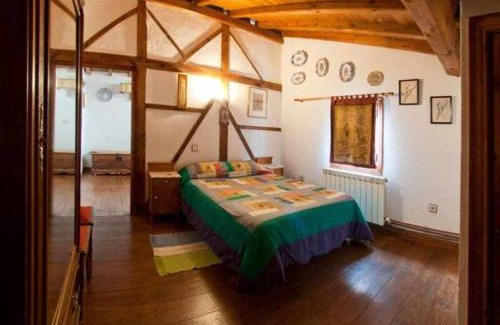 Cabezas Bajas House | Casa Rural Lucía es una casa rural amplia con pat