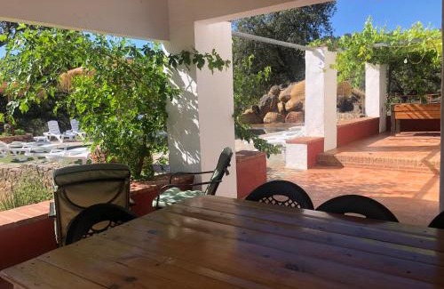 Aroche House | Casa Rural Monterrey Aroche
