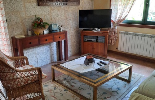 Nigran House | Casa Rural Tapería o Monte