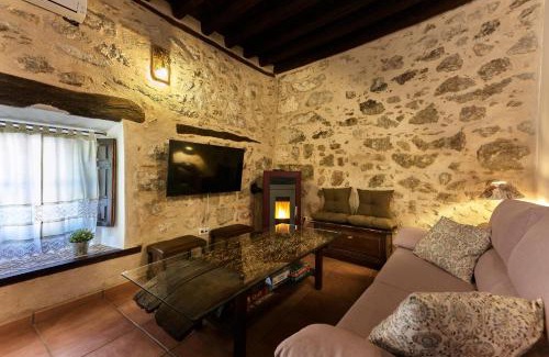 Cuerva House | Casa Rural Tornerías