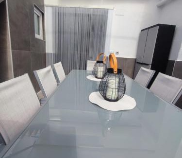 Bunol Apartment | Casa Salvador, Escapada de Aventura y Relax en Buñol