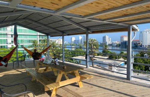 Santurce Hostel | Casa Santurce