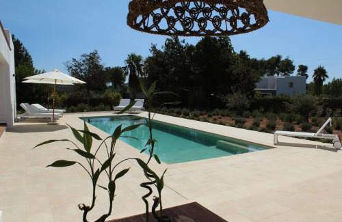 Sant Joan de Labritja House | Casa Serena con piscina y jardín