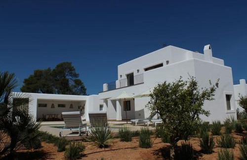 Sant Joan de Labritja House | Casa Serena con piscina y jardín