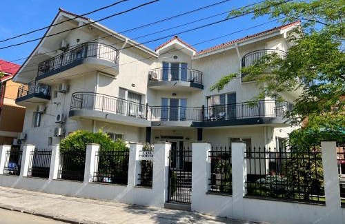 Mamaia-Sat House | Casa Servus