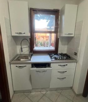 Golfo di Marinella Apartment | CASA SIBILLA bi-locale con terrazza a 60 metri dal mare