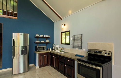 Agonia House | Casa Sloth, enchanting private house near La Fortuna.