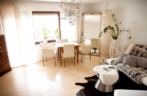 Fischbach Apartment | Casa Sofia