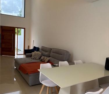 Itapoa House | Casa Sofisticada com Piscina