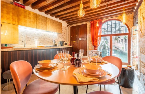 Cannaregio Apartment | Casa sul Ponte del Cristo - Your private canal view