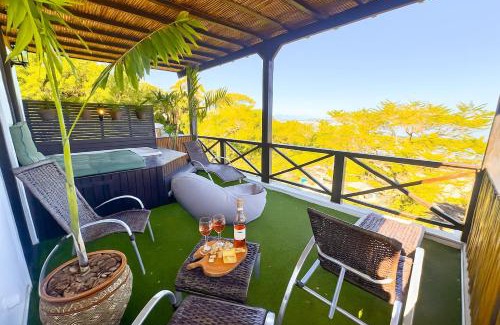Ponta das Canas House | Casa Sunset - Jacuzzi com vista mar - Entre Cachoeira do Bom Jesu e Ponta das Canas